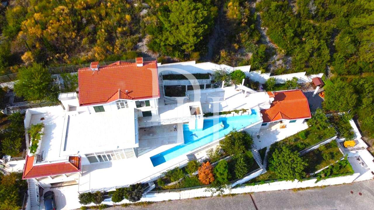 Отель в Герцег-Нови, Черногория, 585м2 - стоимость 1&nbsp;500&nbsp;000€ - Ref: 64621 фото 1