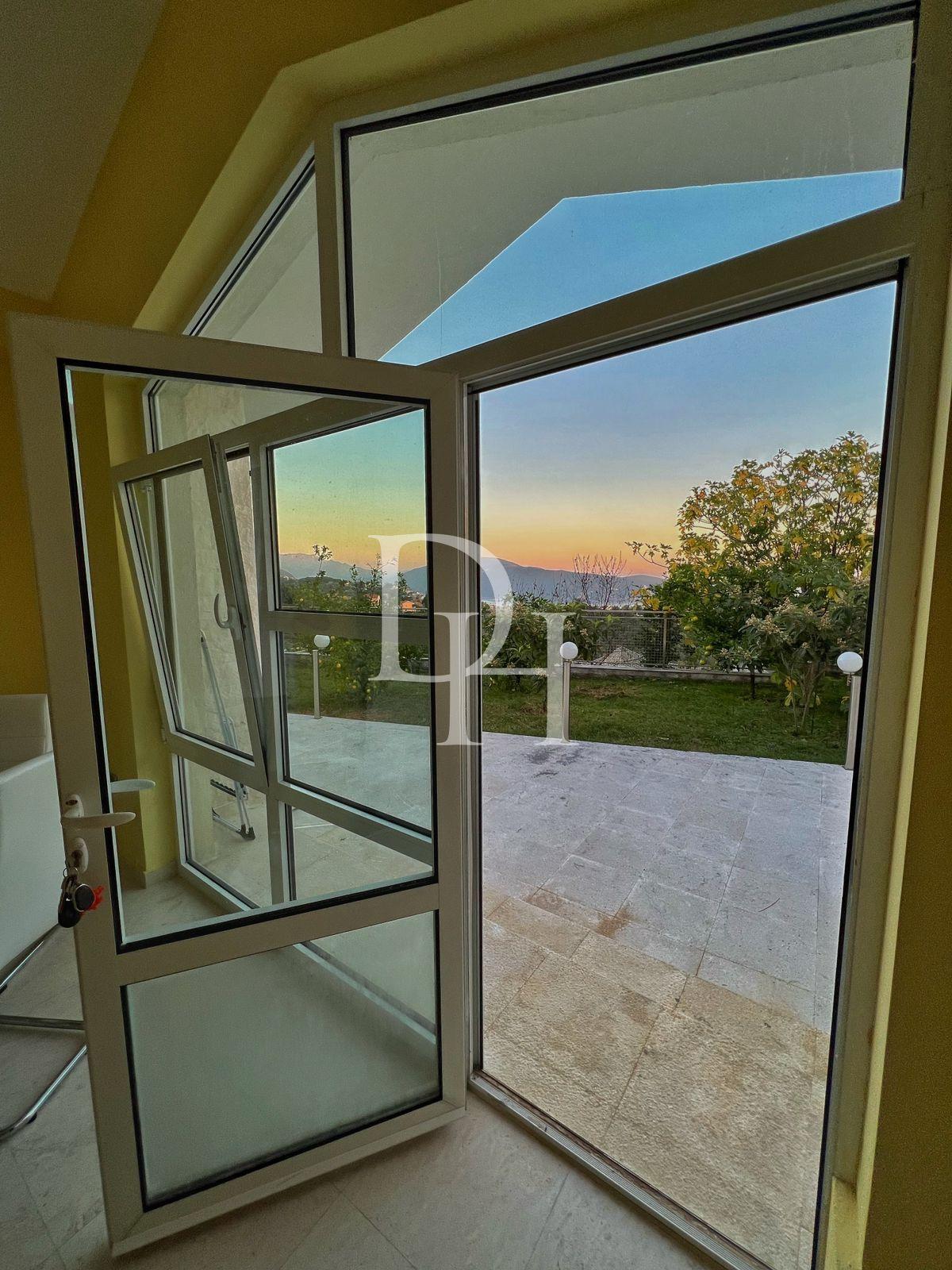 Отель в Герцег-Нови, Черногория, 585м2 - стоимость 1&nbsp;500&nbsp;000€ - Ref: 64621 фото 3