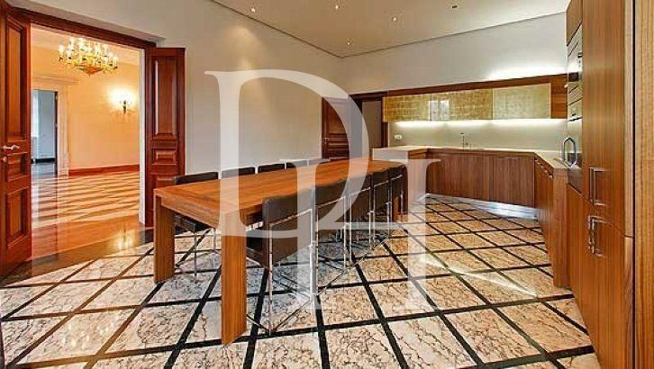 Hotel in Dobrota in Kotor, Montenegro, 1 400m2 - for 12&nbsp;000&nbsp;000€ - Ref: 71204 photo 5