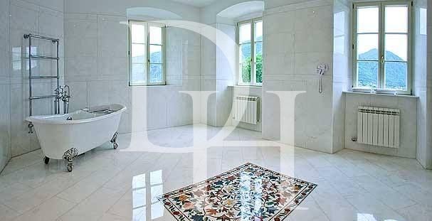 Hotel in Dobrota in Kotor, Montenegro, 1 400m2 - for 12&nbsp;000&nbsp;000€ - Ref: 71204 photo 7