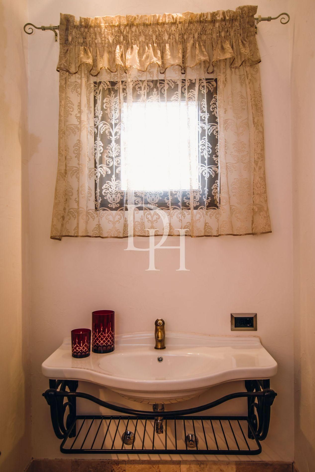 Вилла в Rezhevichi в Будве, Черногория, 550м2 - стоимость 3&nbsp;500&nbsp;000€ - Ref: 71170 фото 5