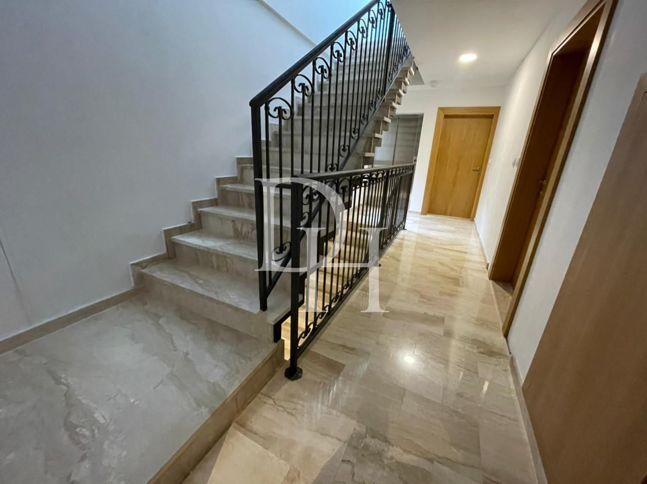 Apartments in Sveti Stefan in Budva, Montenegro, 70m2 - for 200&nbsp;000€ - Ref: 71154 photo 14