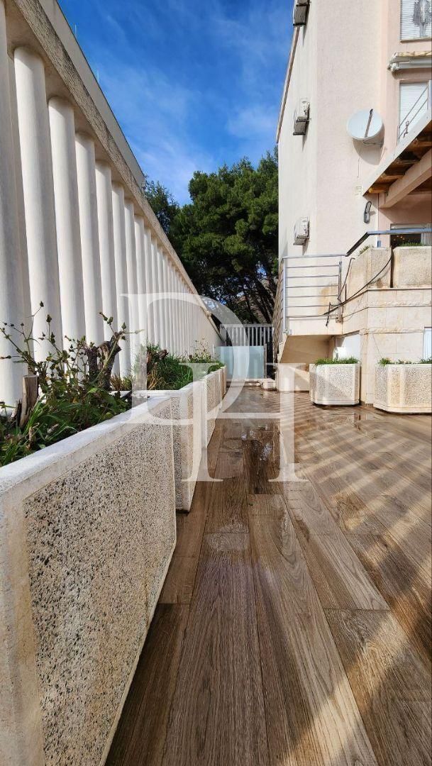 Апартаменты в Sveti Stefan в Будве, Черногория, 258м2 - стоимость 699&nbsp;000€ - Ref: 71149 фото 23