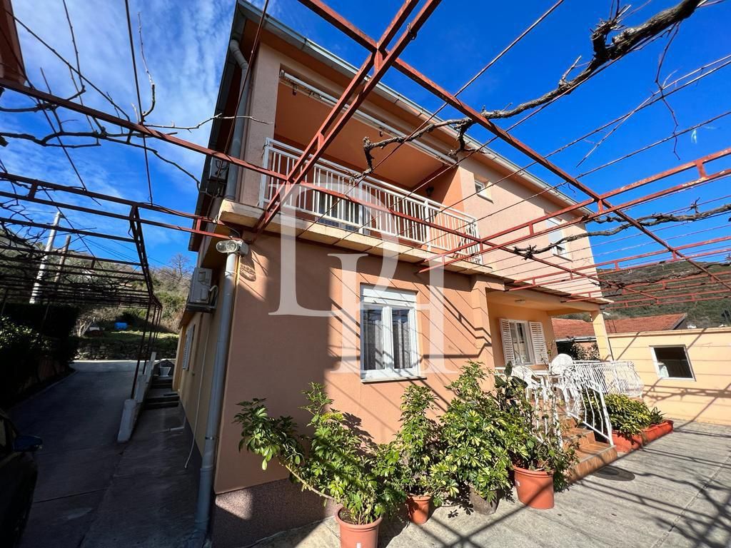 Коттедж в Биела, Черногория, 190м2 - стоимость 310&nbsp;000€ - Ref: 70992 фото 1