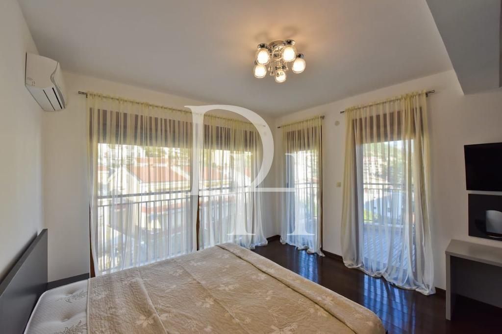 Апартаменты в Петроваце, Черногория, 149м2 - стоимость 390&nbsp;000€ - Ref: 72186 фото 1