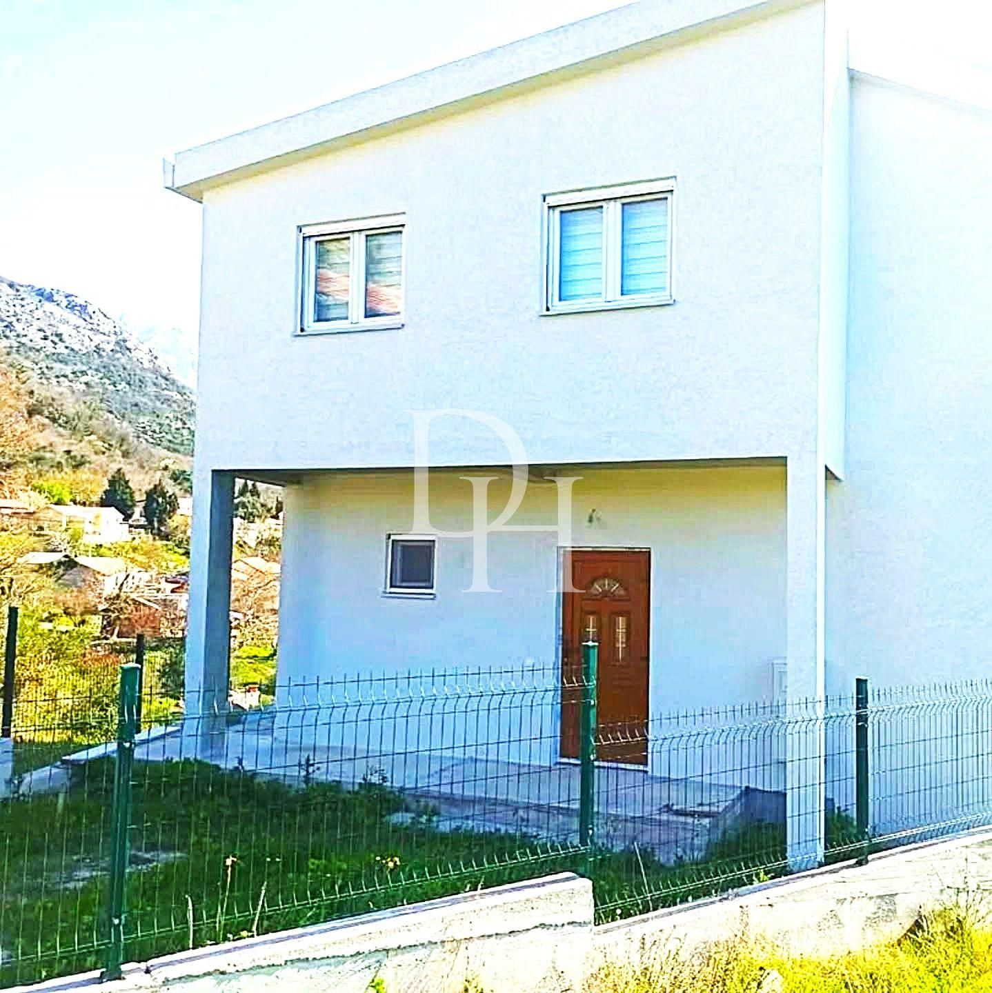 Häuschen in der Bar, Montenegro, 116m2 - kosten 120&nbsp;000€ - Ref: 72166 foto 1