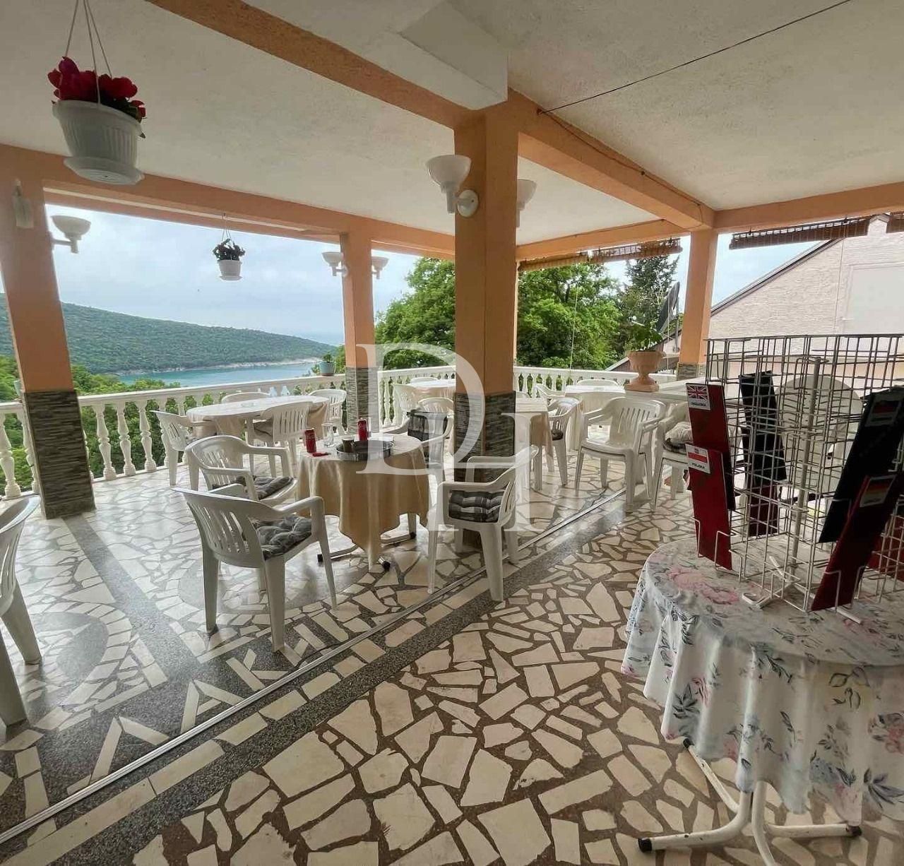 Отель в Утехе, Черногория, 220м2 - стоимость 280&nbsp;000€ - Ref: 72161 фото 1