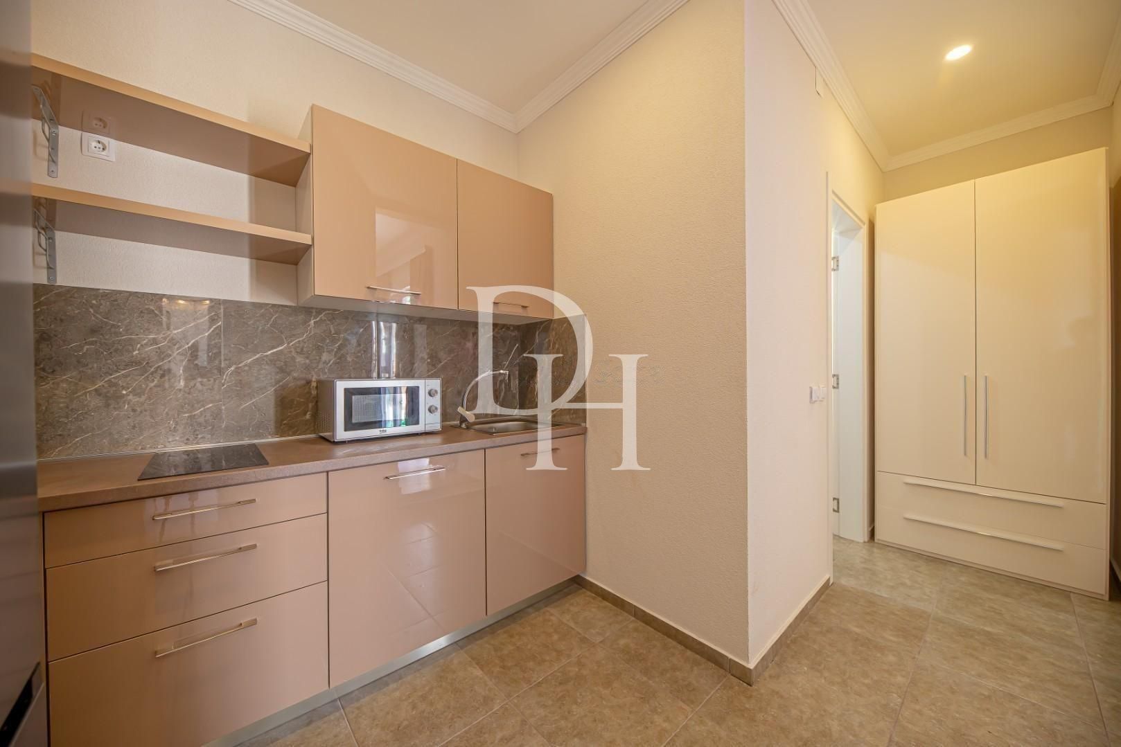 Отель в Баре, Черногория, 700м2 - стоимость 1&nbsp;380&nbsp;000€ - Ref: 72126 фото 5