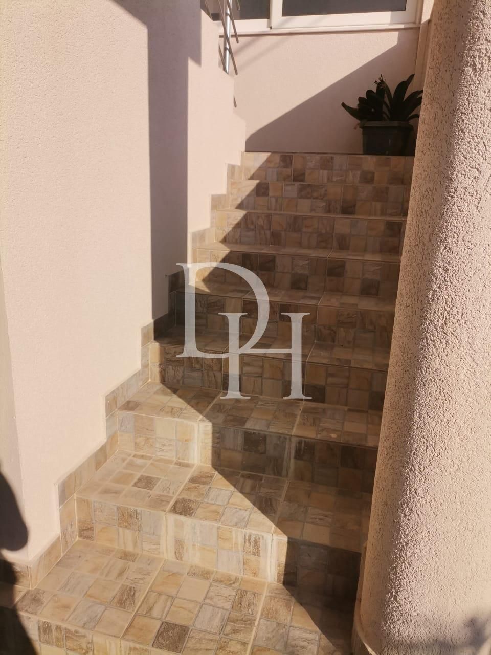 Коттедж в Баре, Черногория, 200м2 - стоимость 320&nbsp;000€ - Ref: 72036 фото 7