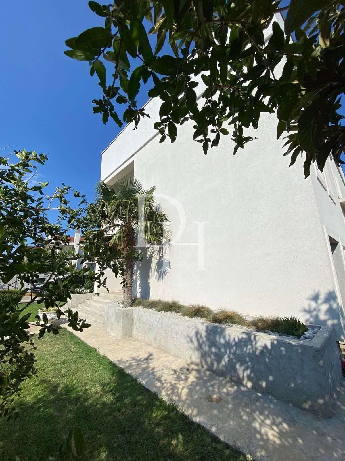 Коттедж в Подгорице, Черногория, 340м2 - стоимость 290&nbsp;000€ - Ref: 72008 фото 14