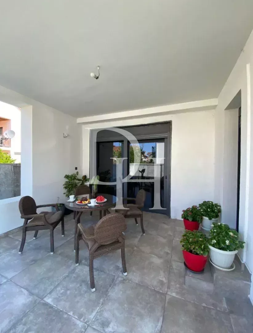 Коттедж в Подгорице, Черногория, 340м2 - стоимость 290&nbsp;000€ - Ref: 72008 фото 2