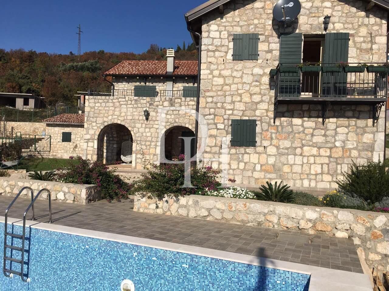 Willa w Shushan w Barze, Czarnogóra, 300m2 - koszt 950&nbsp;000€ - Ref: 71970 zdjęcia 1