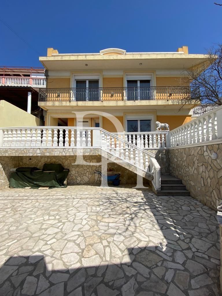 Коттедж в Ульцине, Черногория, 400м2 - стоимость 240&nbsp;000€ - Ref: 71958 фото 1