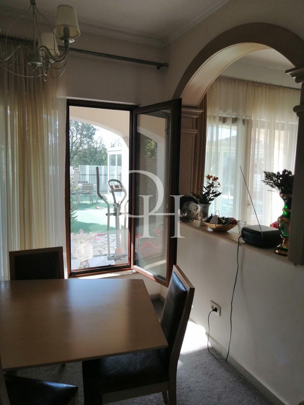 Villa in Bar, Montenegro, 300m2 - for 500&nbsp;000€ - Ref: 71954 photo 5