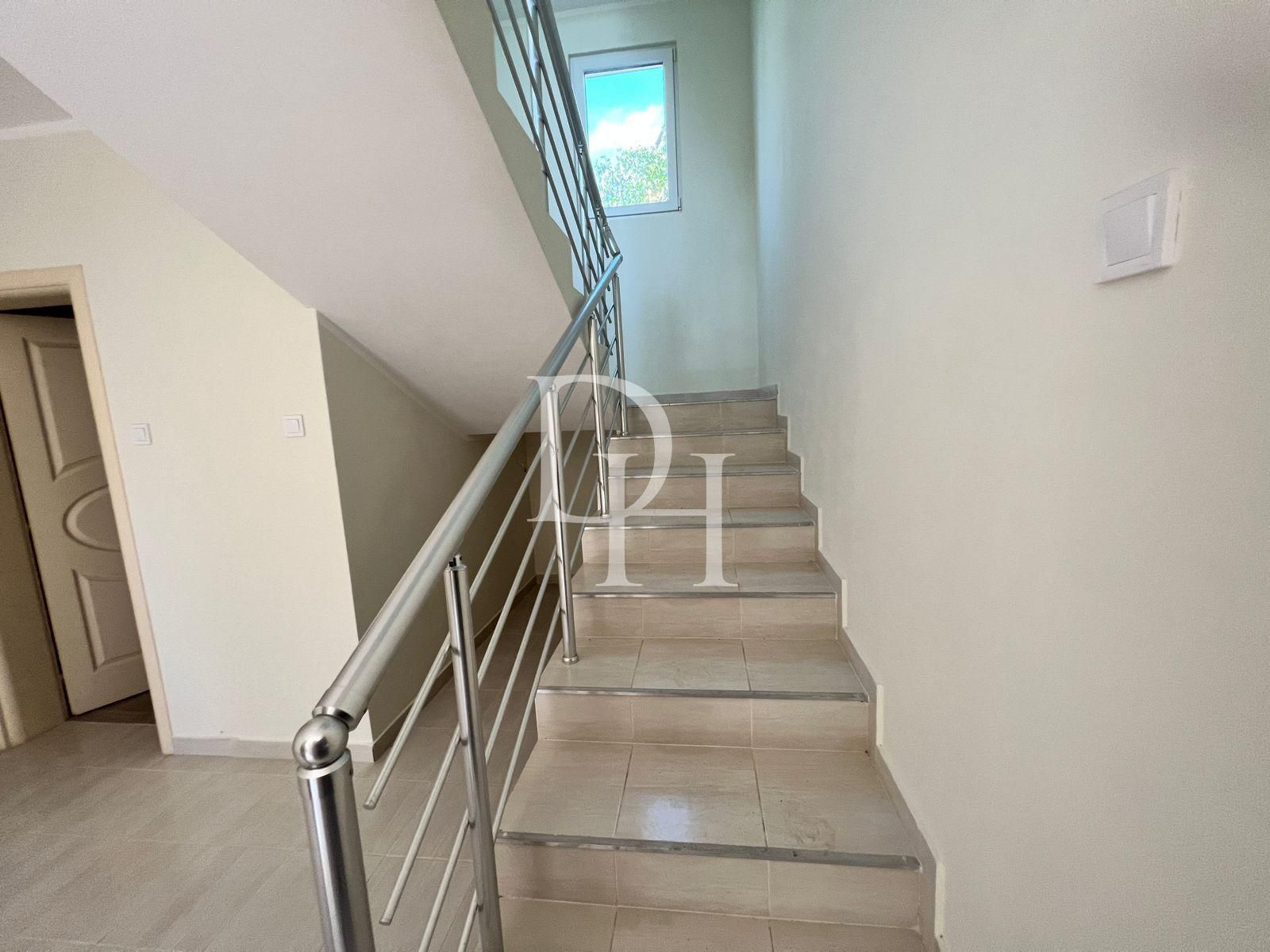 Villa in Bar, Montenegro, 325m2 - for 265&nbsp;000€ - Ref: 71951 photo 14