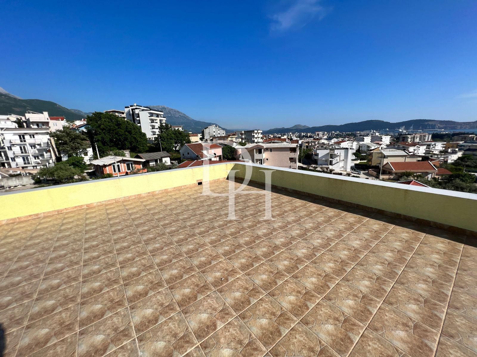 Villa in Bar, Montenegro, 325m2 - for 265&nbsp;000€ - Ref: 71951 photo 35