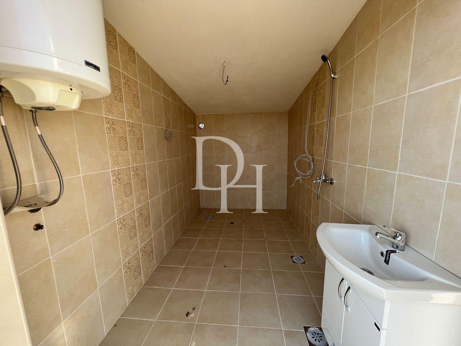 Villa in Bar, Montenegro, 325m2 - for 265&nbsp;000€ - Ref: 71951 photo 40