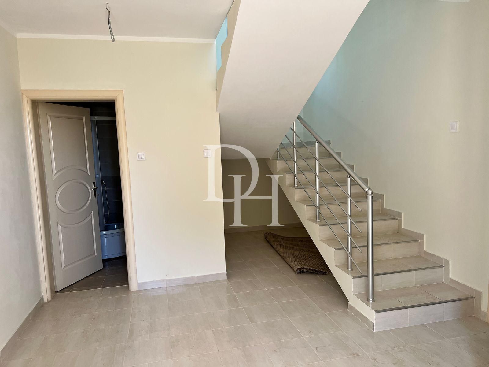 Villa in Bar, Montenegro, 325m2 - for 265&nbsp;000€ - Ref: 71951 photo 8