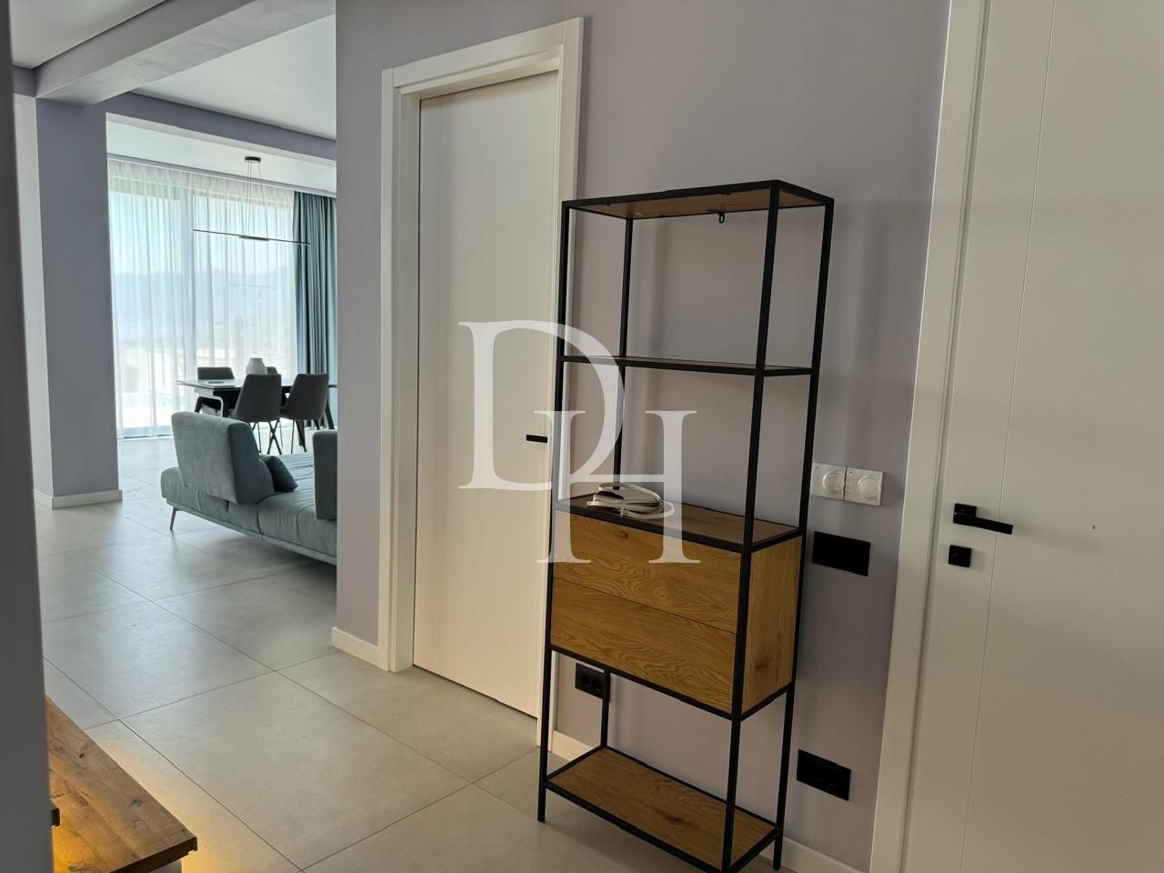 Вилла в Тивате, Черногория, 200м2 - стоимость 749&nbsp;000€ - Ref: 71939 фото 4