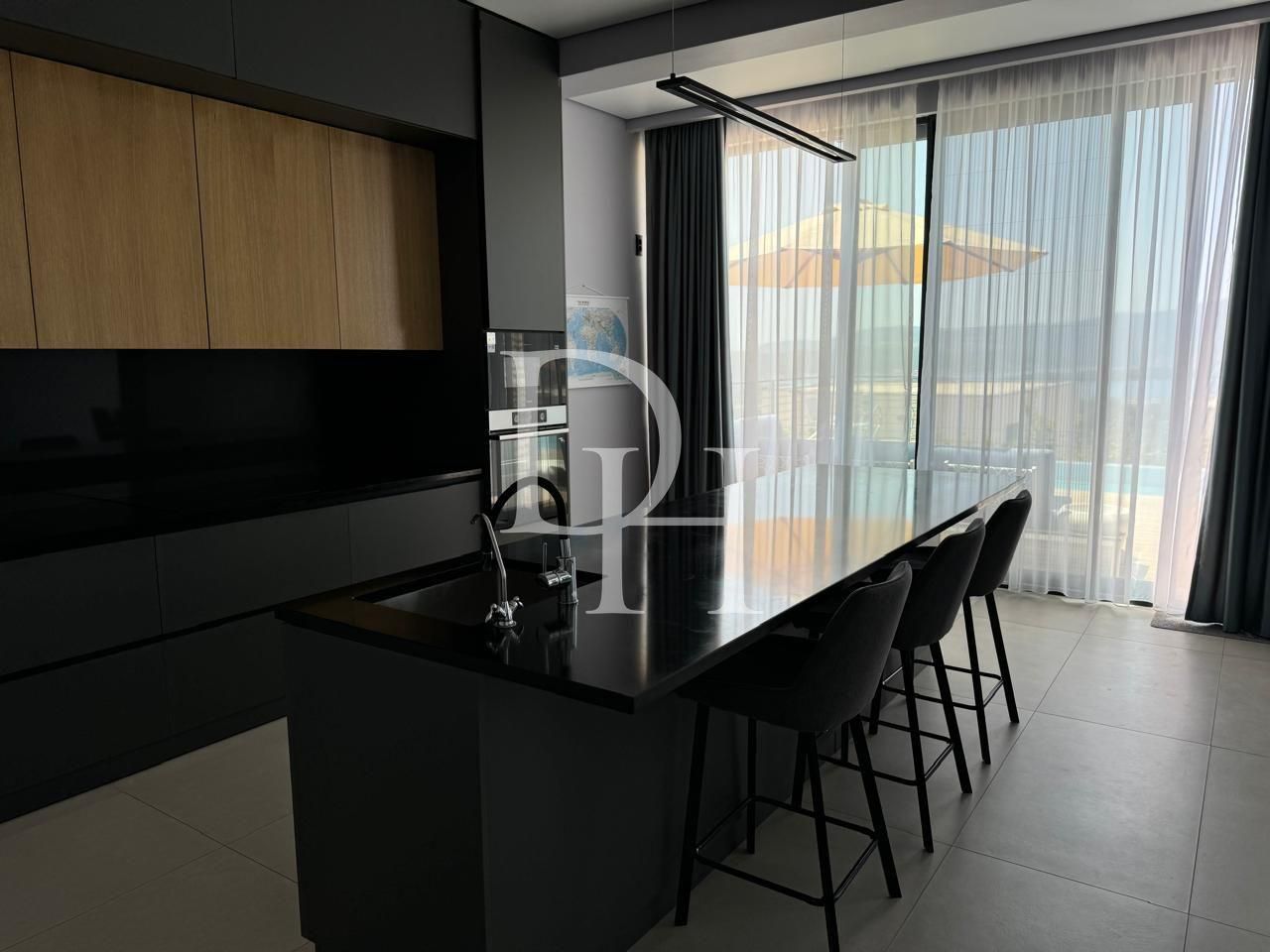 Вилла в Тивате, Черногория, 200м2 - стоимость 749&nbsp;000€ - Ref: 71939 фото 8