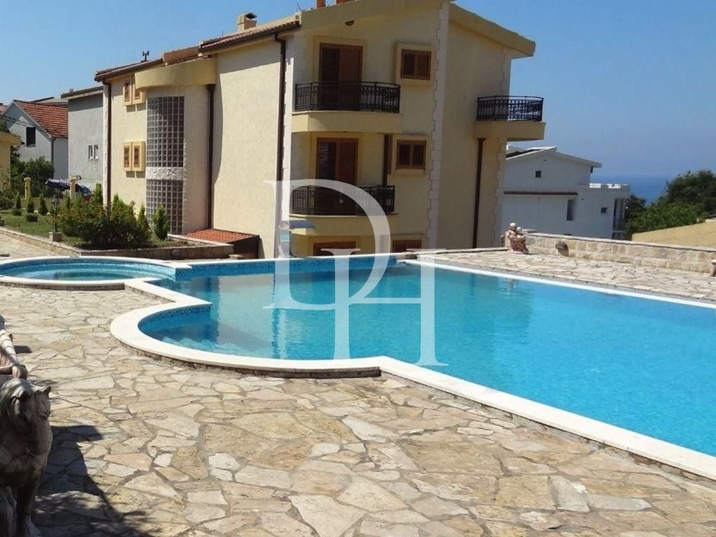 Вилла в Баре, Черногория, 450м2 - стоимость 840&nbsp;000€ - Ref: 71903 фото 1