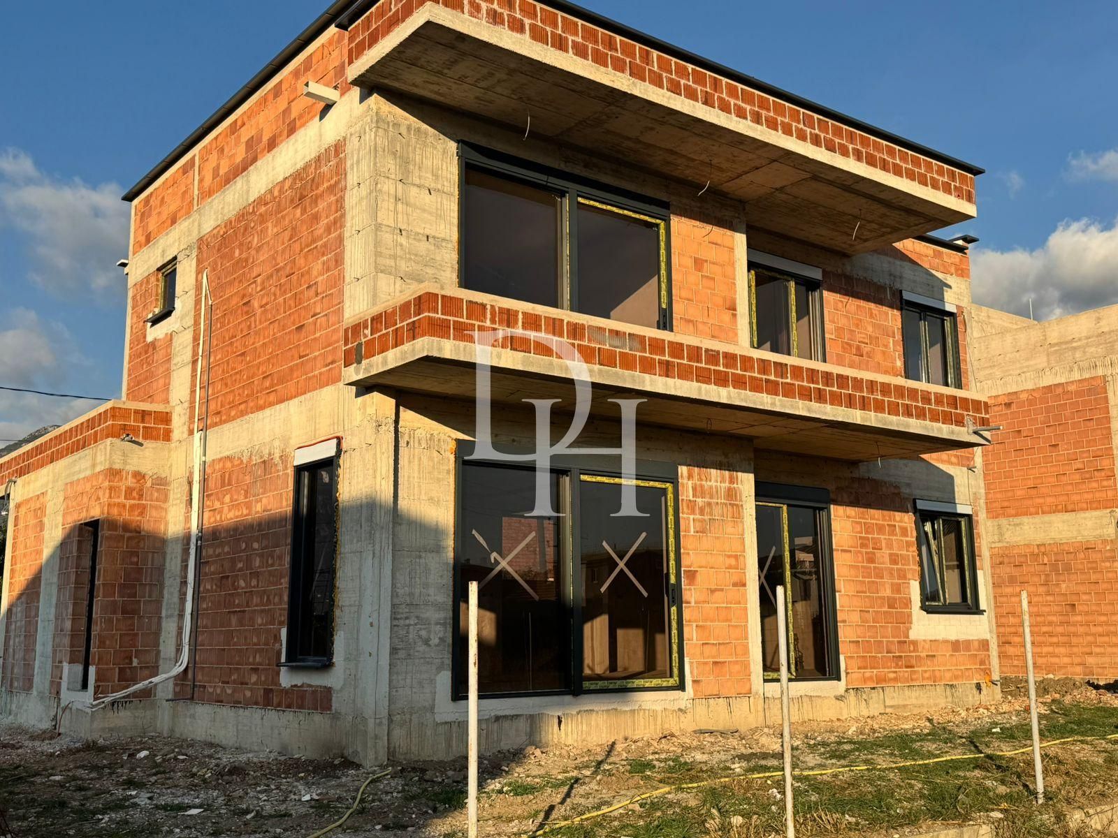 Таунхаус в Баре, Черногория, 200м2 - стоимость 390&nbsp;000€ - Ref: 71898 фото 4