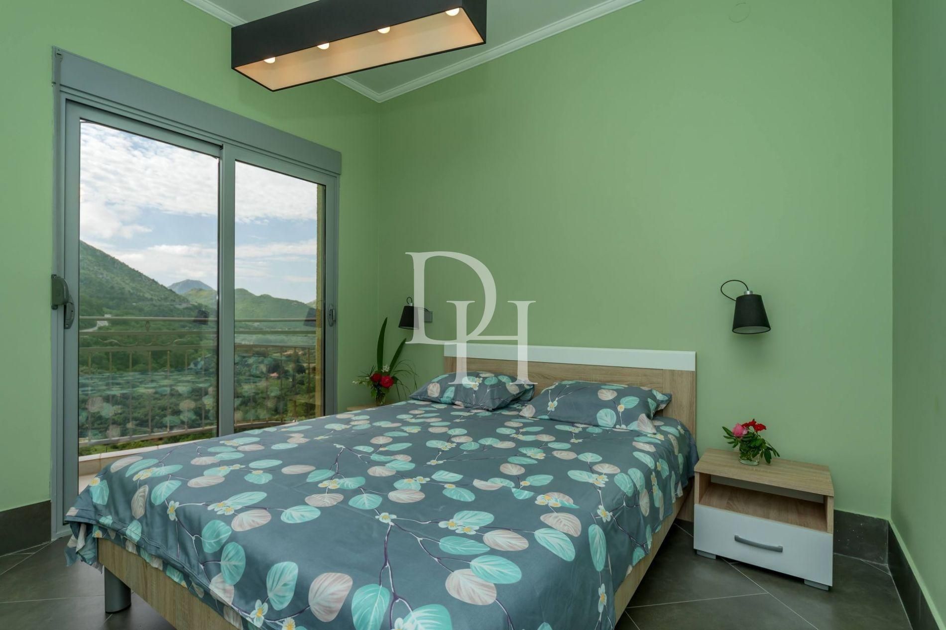 Вилла в Петроваце, Черногория, 690м2 - стоимость 785&nbsp;000€ - Ref: 71877 фото 2