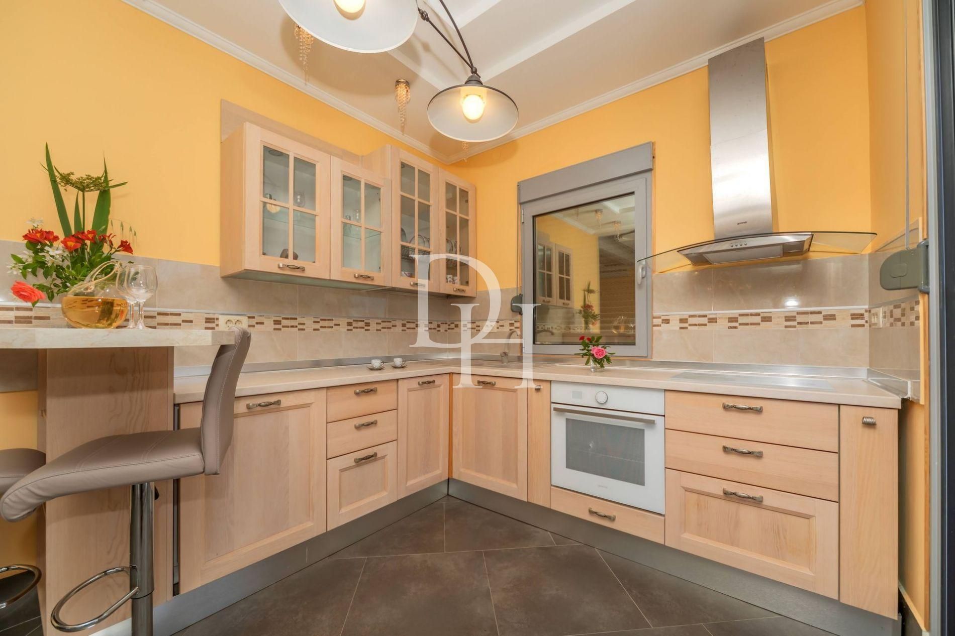 Вилла в Петроваце, Черногория, 690м2 - стоимость 785&nbsp;000€ - Ref: 71877 фото 4