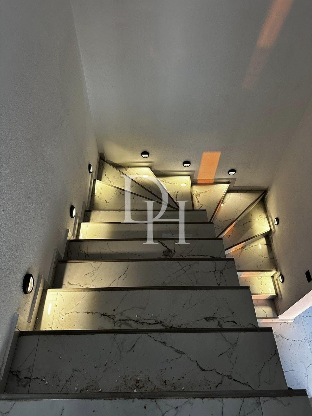 Вилла в Баре, Черногория, 220м2 - стоимость 315&nbsp;000€ - Ref: 71853 фото 2