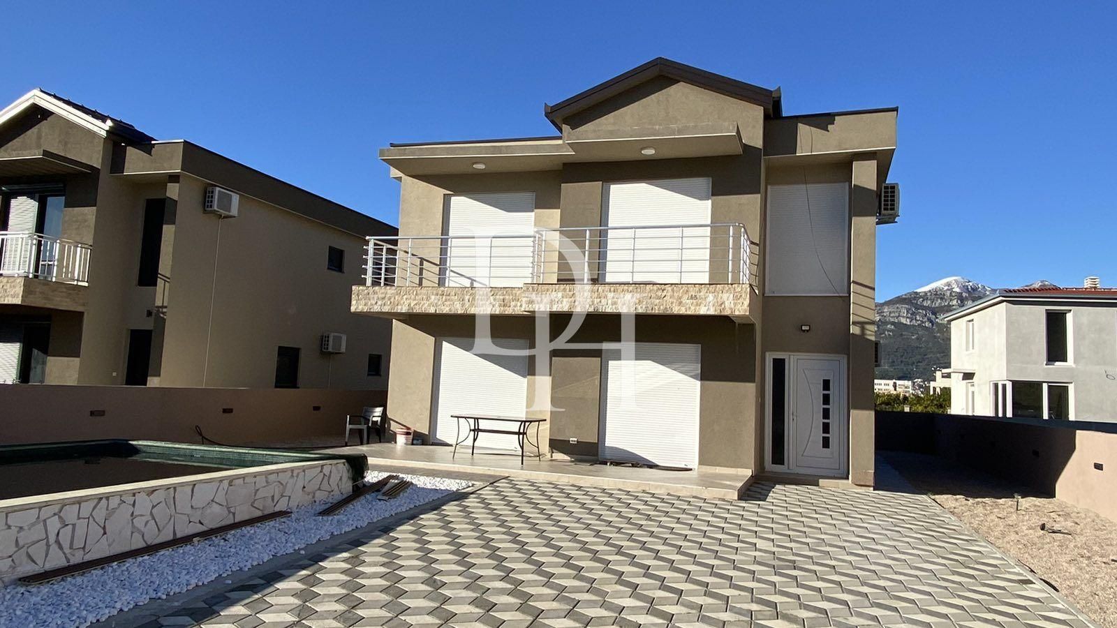 Коттедж в Баре, Черногория, 200м2 - стоимость 270&nbsp;000€ - Ref: 71708 фото 2