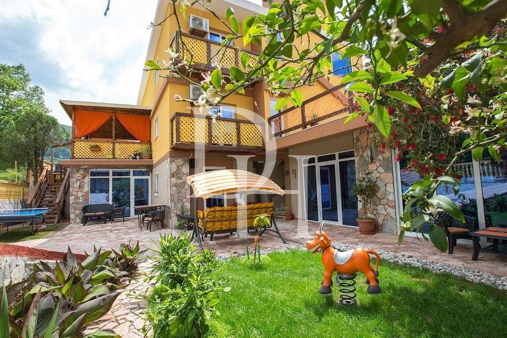 Отель в Будве, Черногория, 605м2 - стоимость 720&nbsp;000€ - Ref: 71620 фото 1