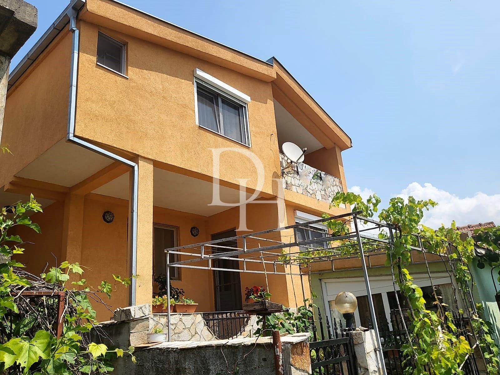 Häuschen in der Bar, Montenegro, 150m2 - kosten 165&nbsp;000€ - Ref: 71584 foto 1