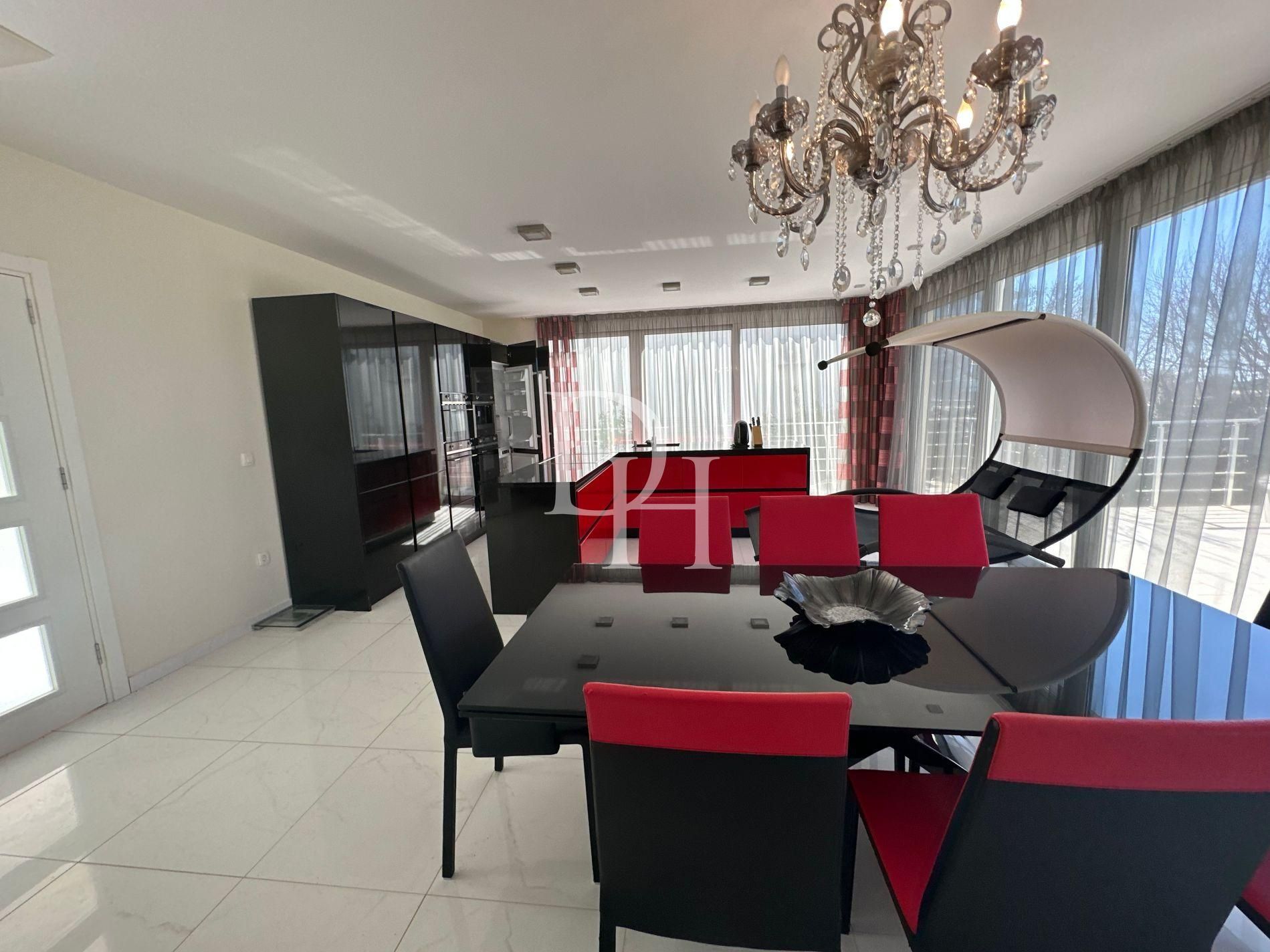 Villa in Dobra Voda, Montenegro, 568m2 - for 1&nbsp;500&nbsp;000€ - Ref: 71546 photo 4