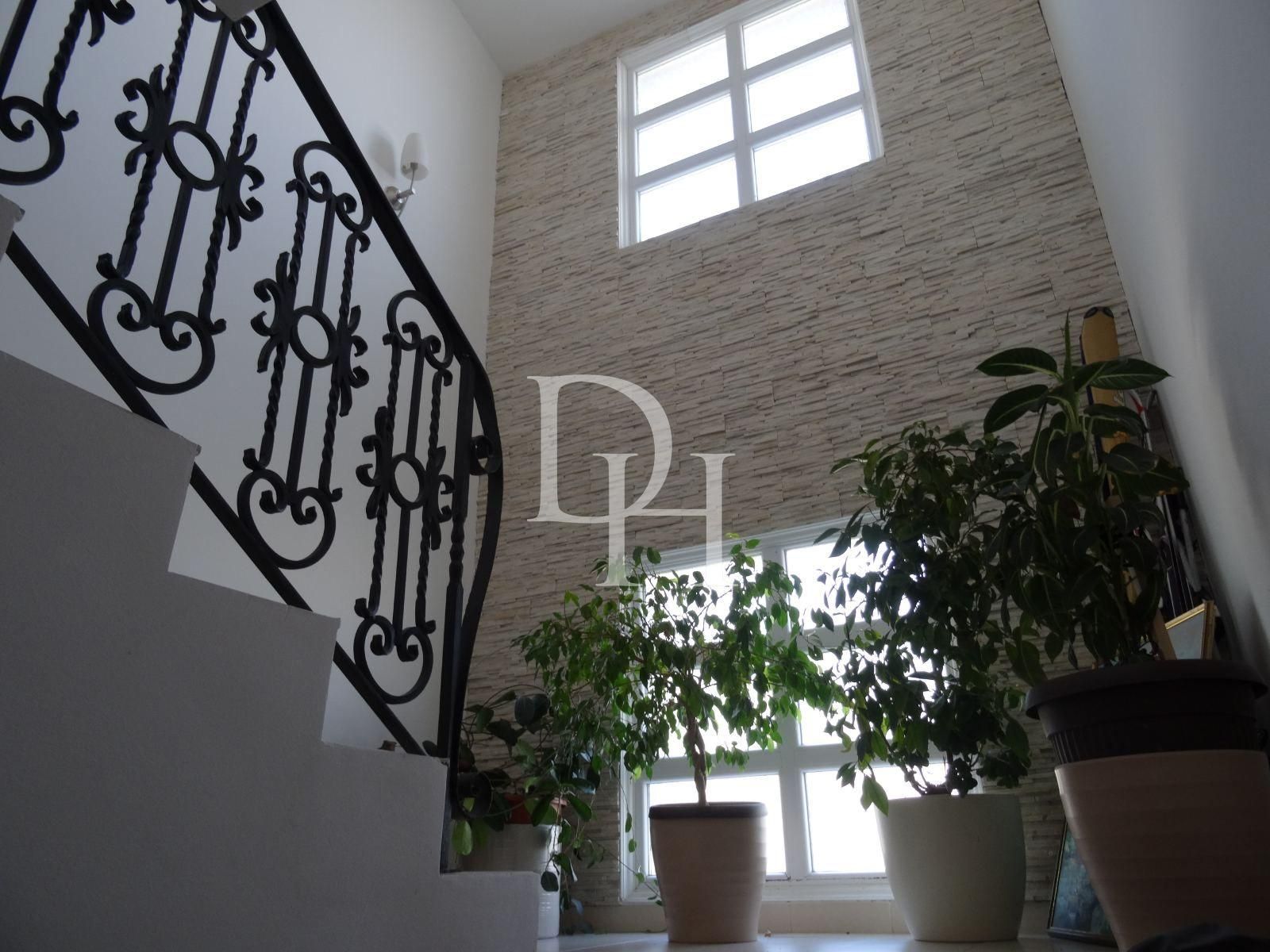 Villa in Sutomore, Montenegro, 220m2 - for 350&nbsp;000€ - Ref: 71525 photo 9