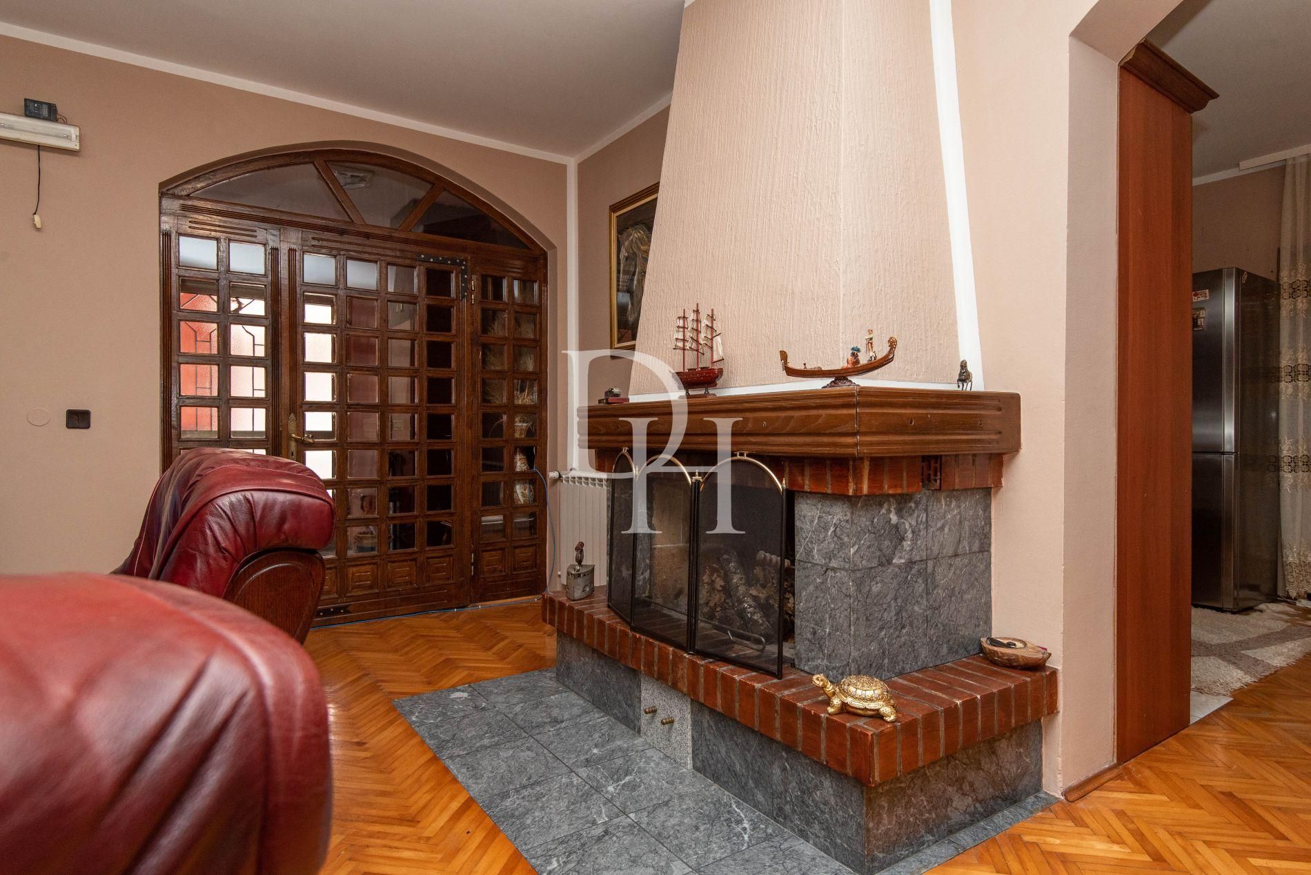 Готель у Сутоморі, Чорногорія, 452м2 - Ref: 71431 фото 4