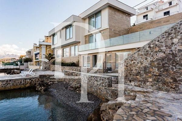 Вилла в Крашичах, Черногория, 240м2 - стоимость 1&nbsp;900&nbsp;000€ - Ref: 71398 фото 1