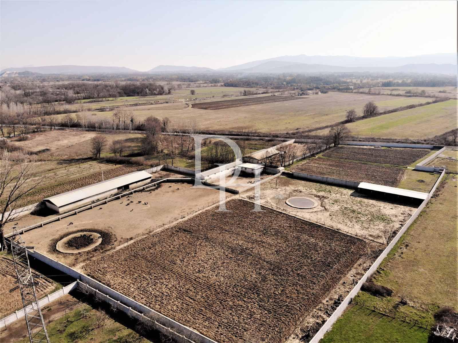 Bussiness in Danilovgrad, Montenegro, 1 000m2 - for 850&nbsp;000€ - Ref: 71346 photo 1