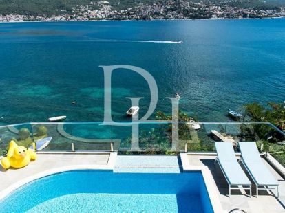 Вилла в Герцег-Нови, Черногория за 2 300 000€ (ID:71180)