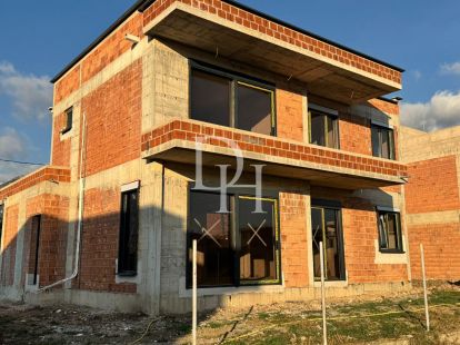 Таунхаус в Баре, Черногория, 200м2 - стоимость 390&nbsp;000€ - Ref: 71898 фото 4