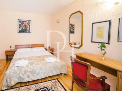 Willa w Budvie, Czarnogóra, 540m2 - koszt 750&nbsp;000€ - Ref: 71873 zdjęcia 10