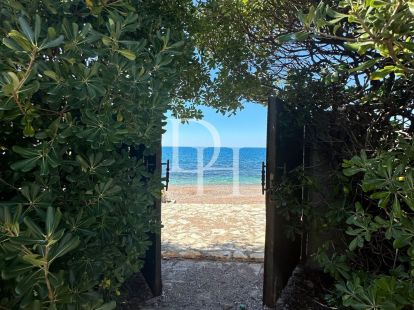 Villa in Dobra Voda, Montenegro, 568m2 - for 1&nbsp;500&nbsp;000€ - Ref: 71546 photo 2