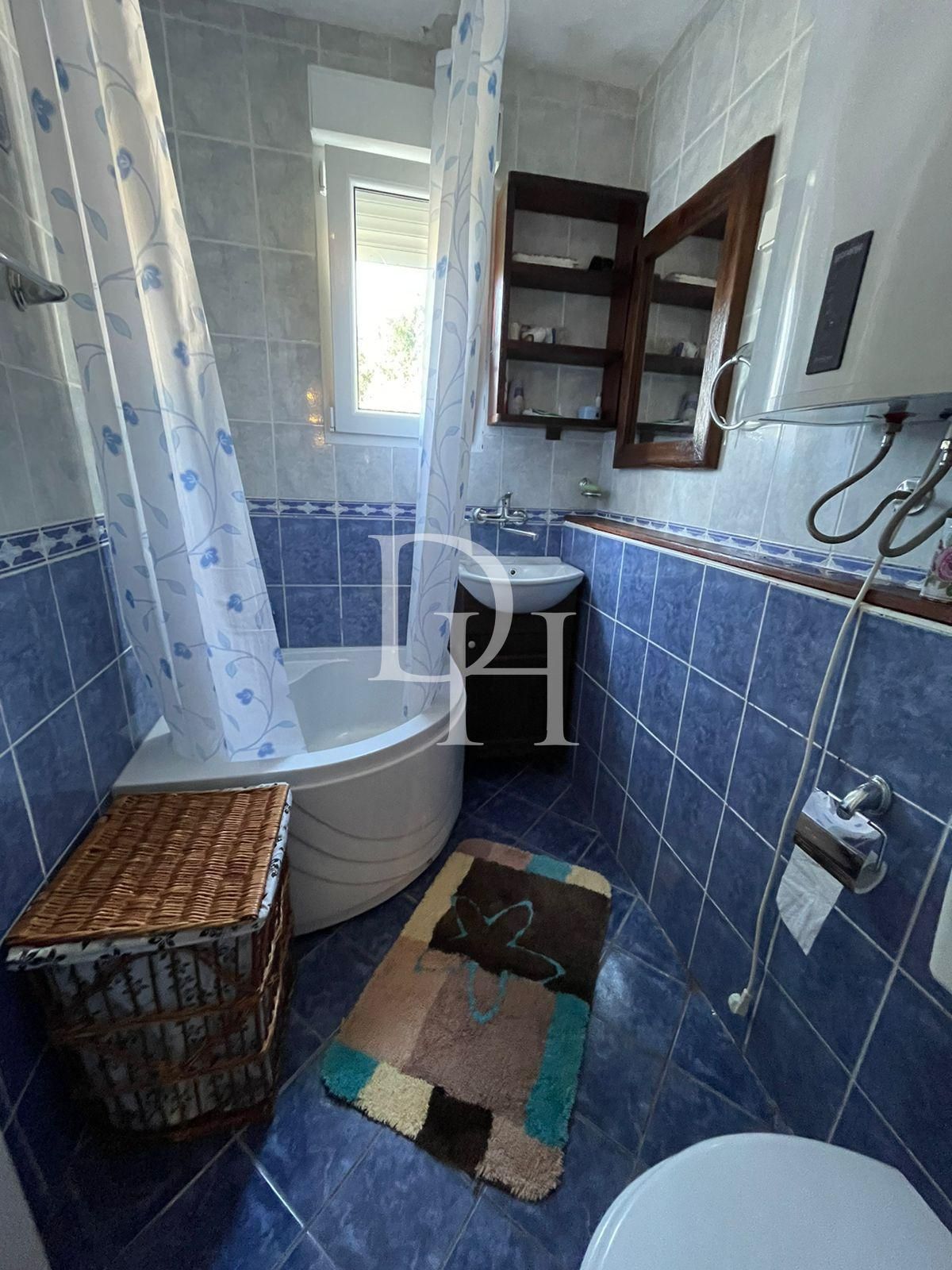 Villa in Tivat, Montenegro, 210m2 - for 350&nbsp;000€ - Ref: 71335 photo 9