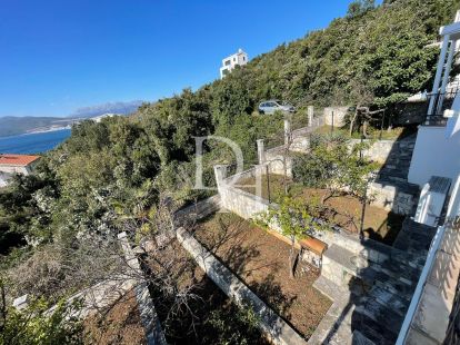 Villa in Tivat, Montenegro, 210m2 - for 350&nbsp;000€ - Ref: 71335 photo 2