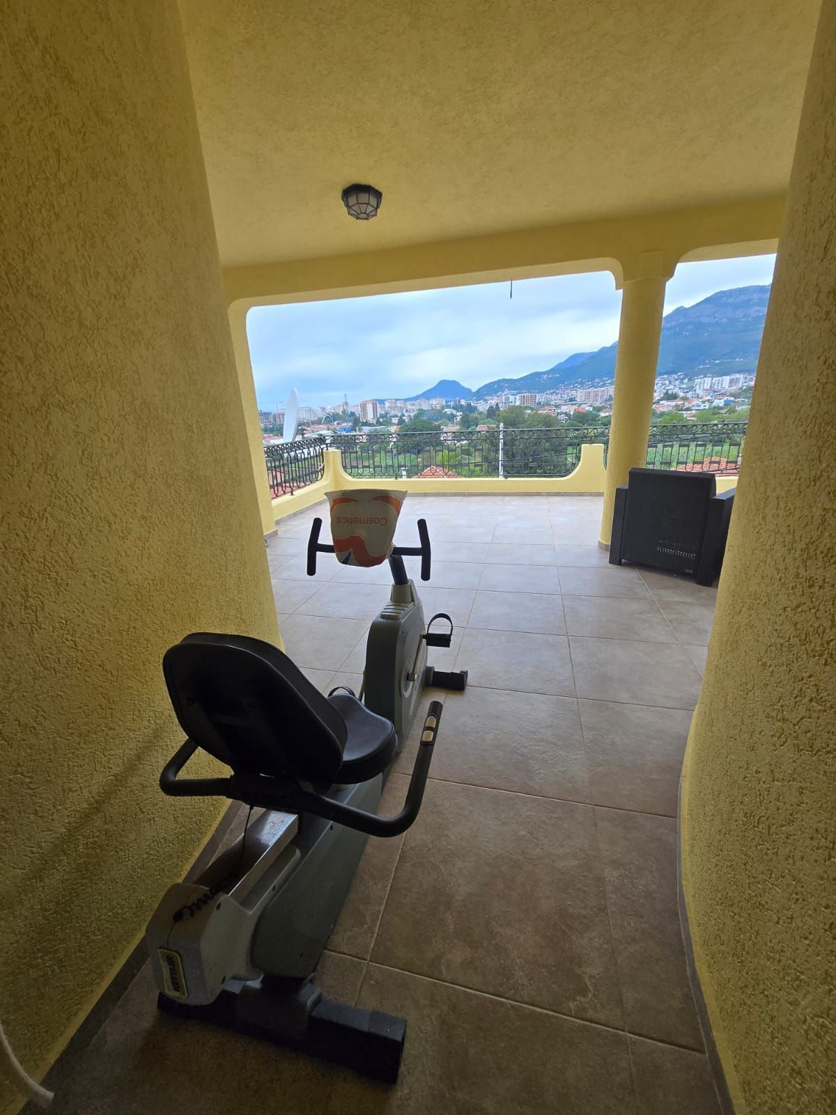 Willa w Barze, Czarnogóra, 364m2 - koszt 500&nbsp;000€ - Ref: 72265 zdjęcia 9