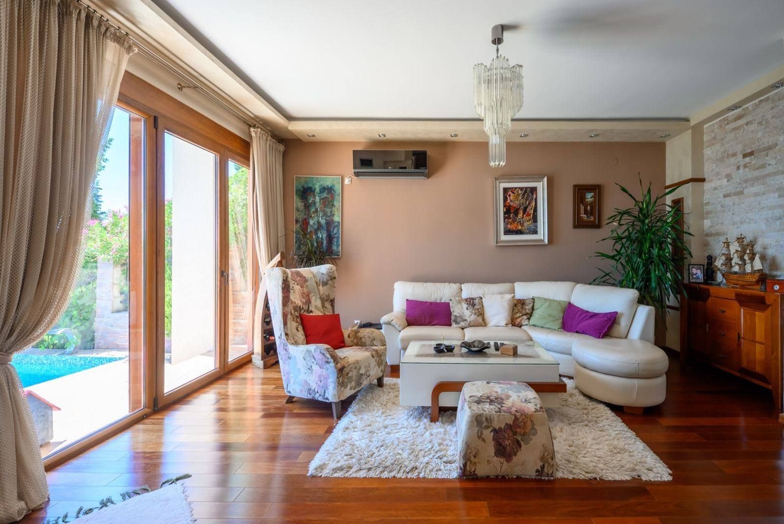 Villa in Bar, Montenegro, 252m2 - for 550&nbsp;000€ - Ref: 72245 photo 11