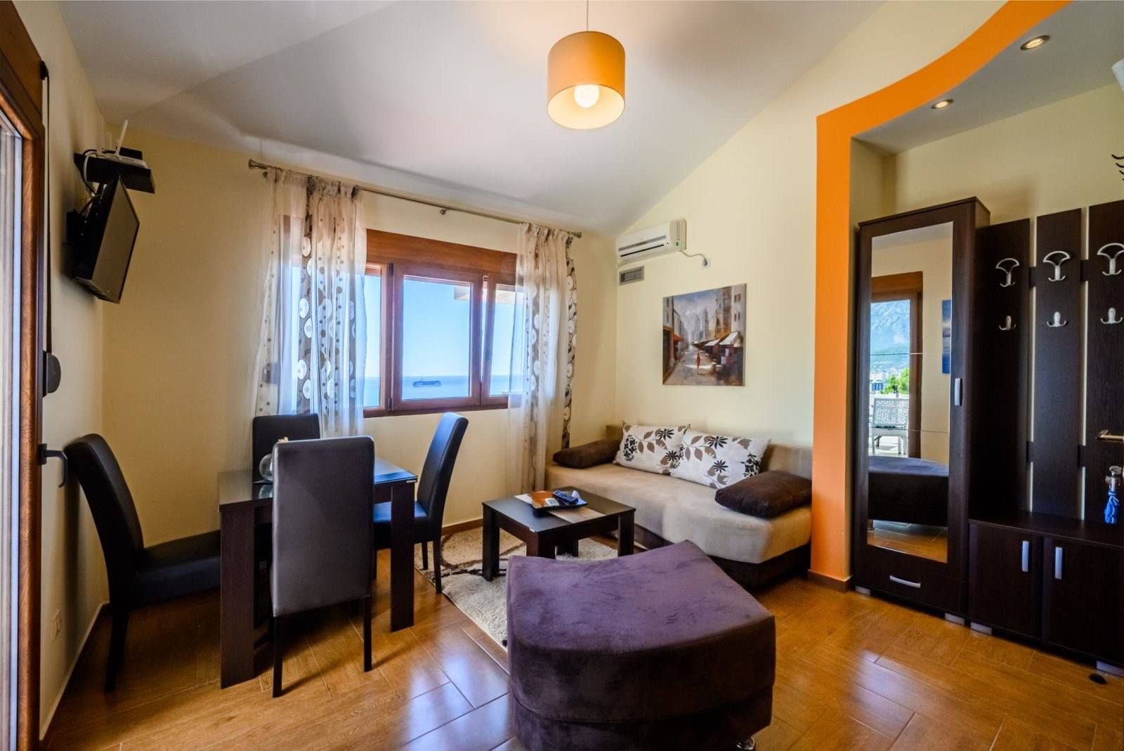 Villa in Bar, Montenegro, 252m2 - for 550&nbsp;000€ - Ref: 72245 photo 18