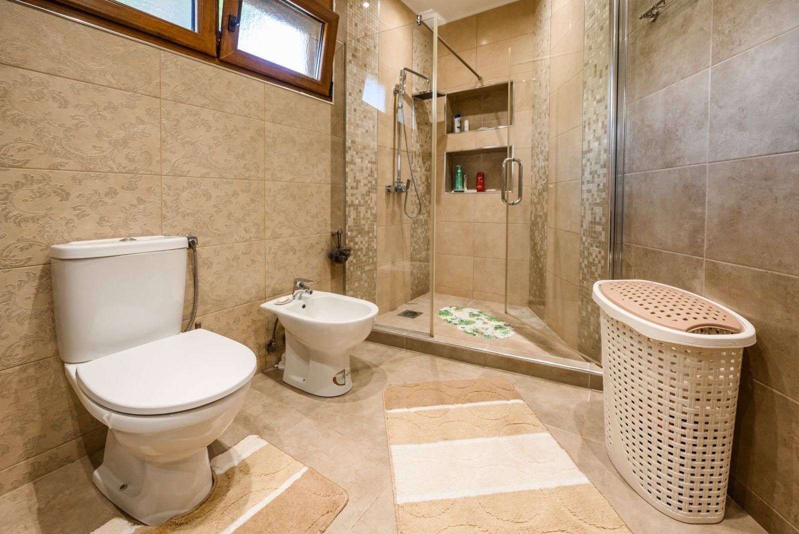 Villa in Bar, Montenegro, 252m2 - for 550&nbsp;000€ - Ref: 72245 photo 6