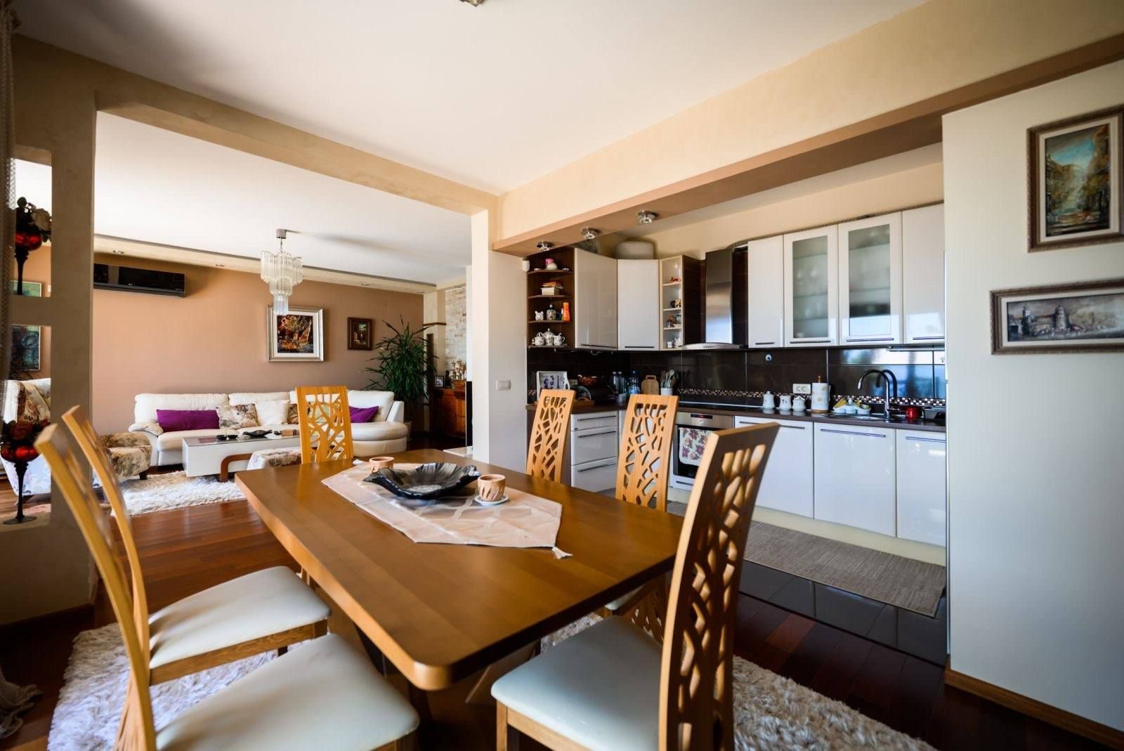 Villa in Bar, Montenegro, 252m2 - for 550&nbsp;000€ - Ref: 72245 photo 8