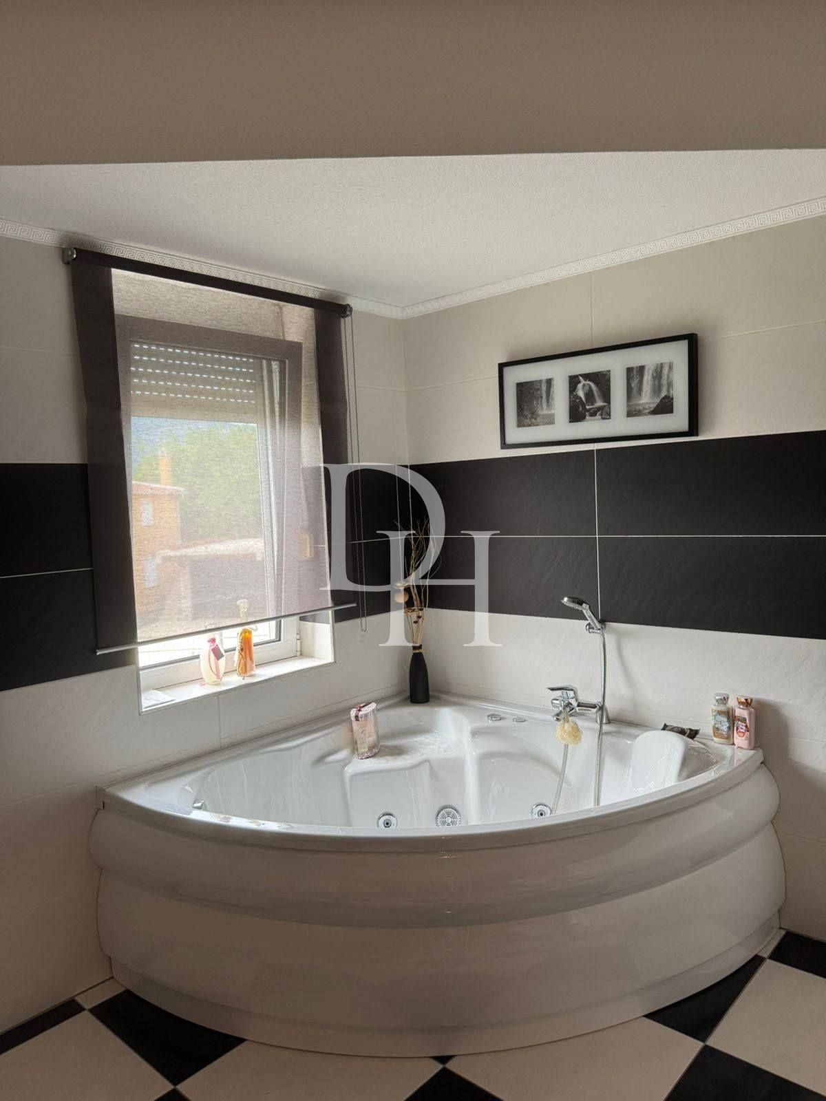 Вилла в Баре, Черногория, 153м2 - стоимость 290&nbsp;000€ - Ref: 72239 фото 20