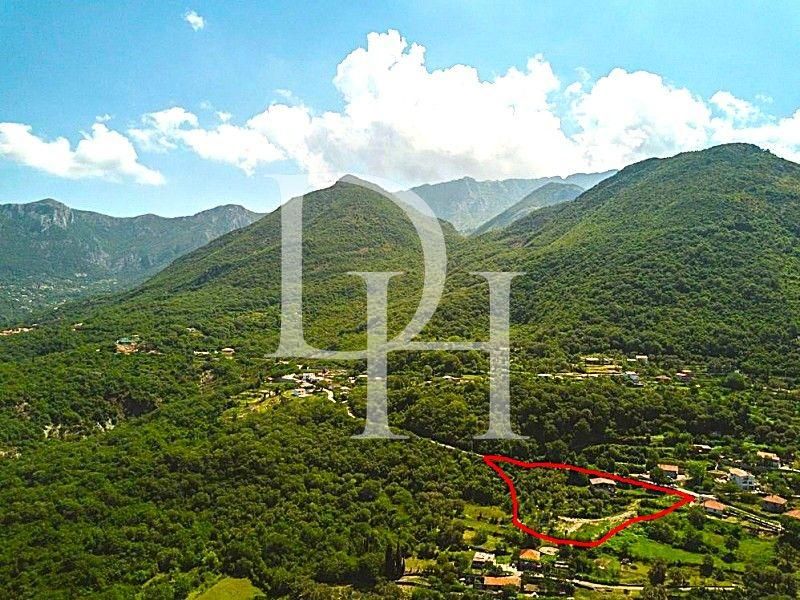 Land in Bar, Montenegro, 8 700m2 - for 650&nbsp;000€ - Ref: 72233 photo 1